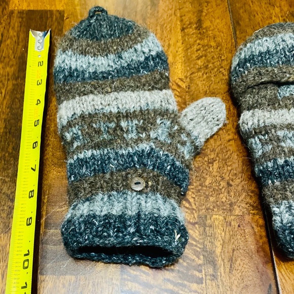 Adult One Size Wool Handmade Glove Mittens - Picture 7 of 8